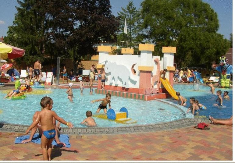 Gunaras Resort Spa Hotel Dombóvár Εξωτερικό φωτογραφία
