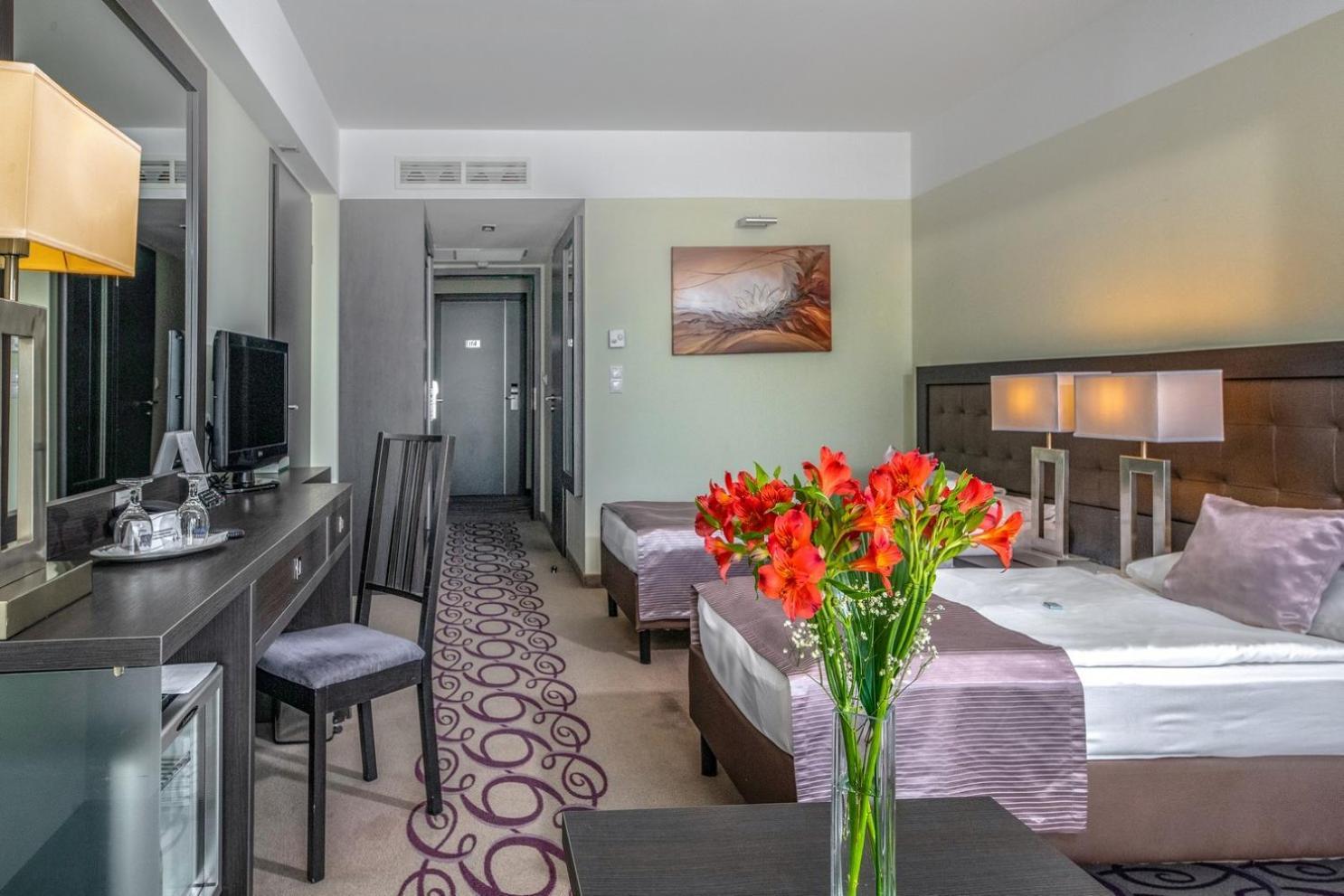 Gunaras Resort Spa Hotel Dombóvár Εξωτερικό φωτογραφία