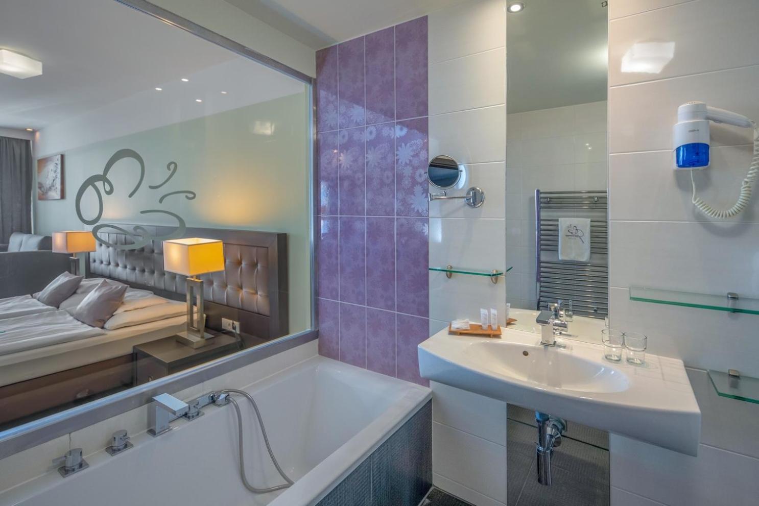 Gunaras Resort Spa Hotel Dombóvár Εξωτερικό φωτογραφία